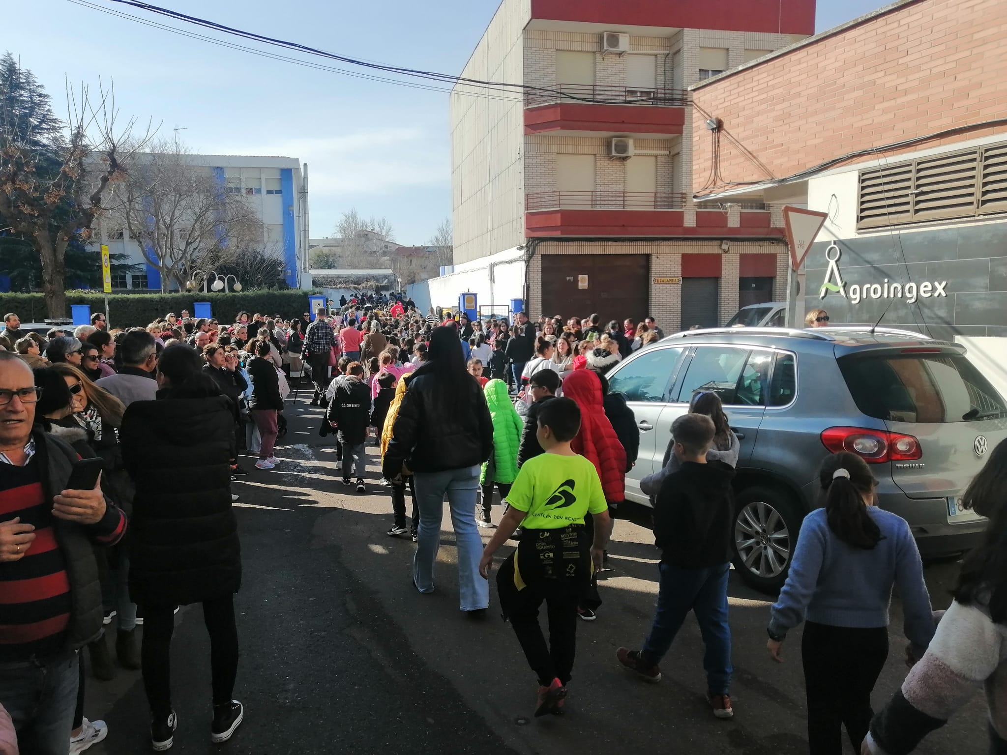 MARCHA DIA PAZ COLEGIO PILAR2