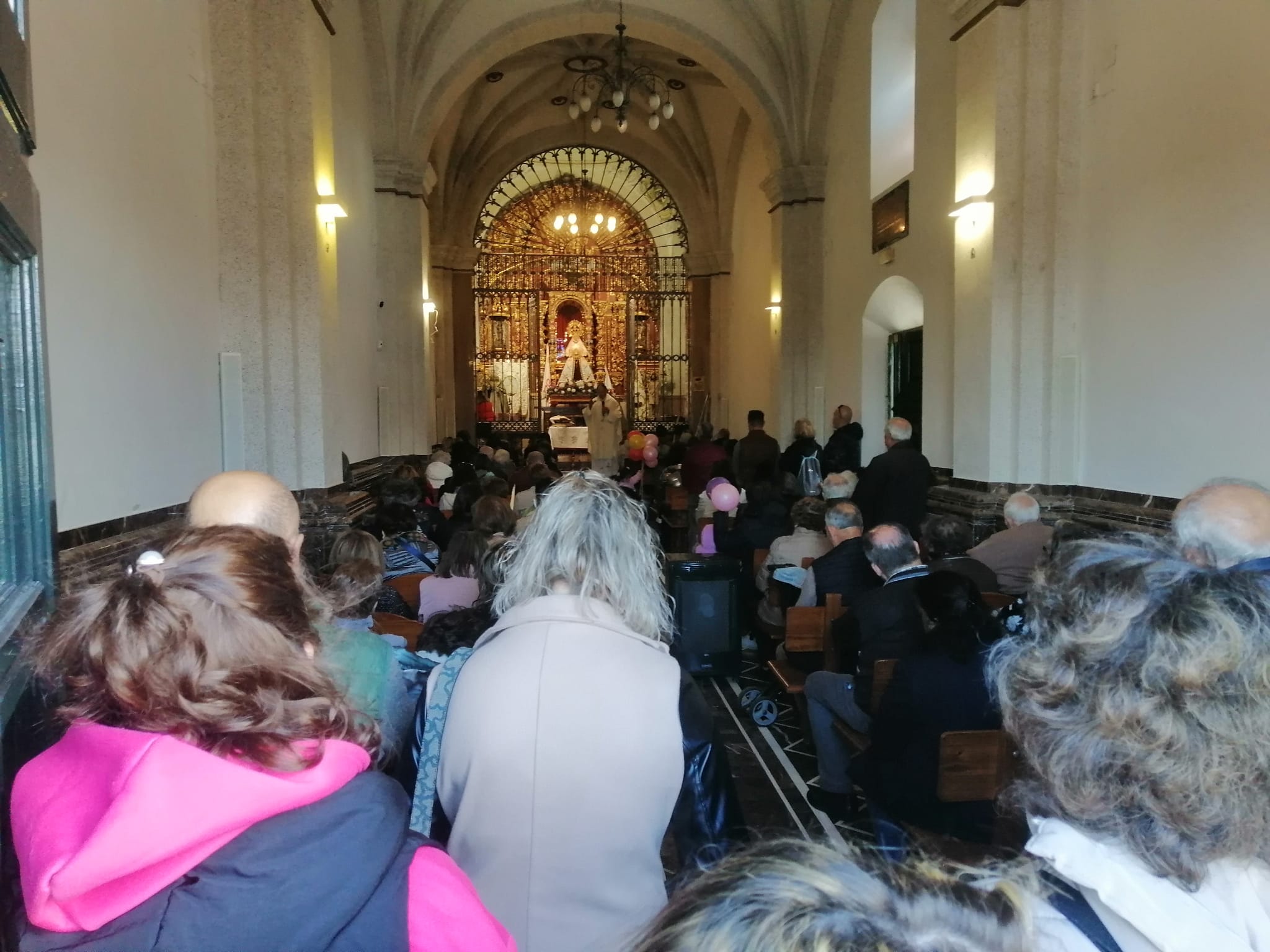 MISA INTERIOR ERMITA VIRGEN DE LAS CRUCES