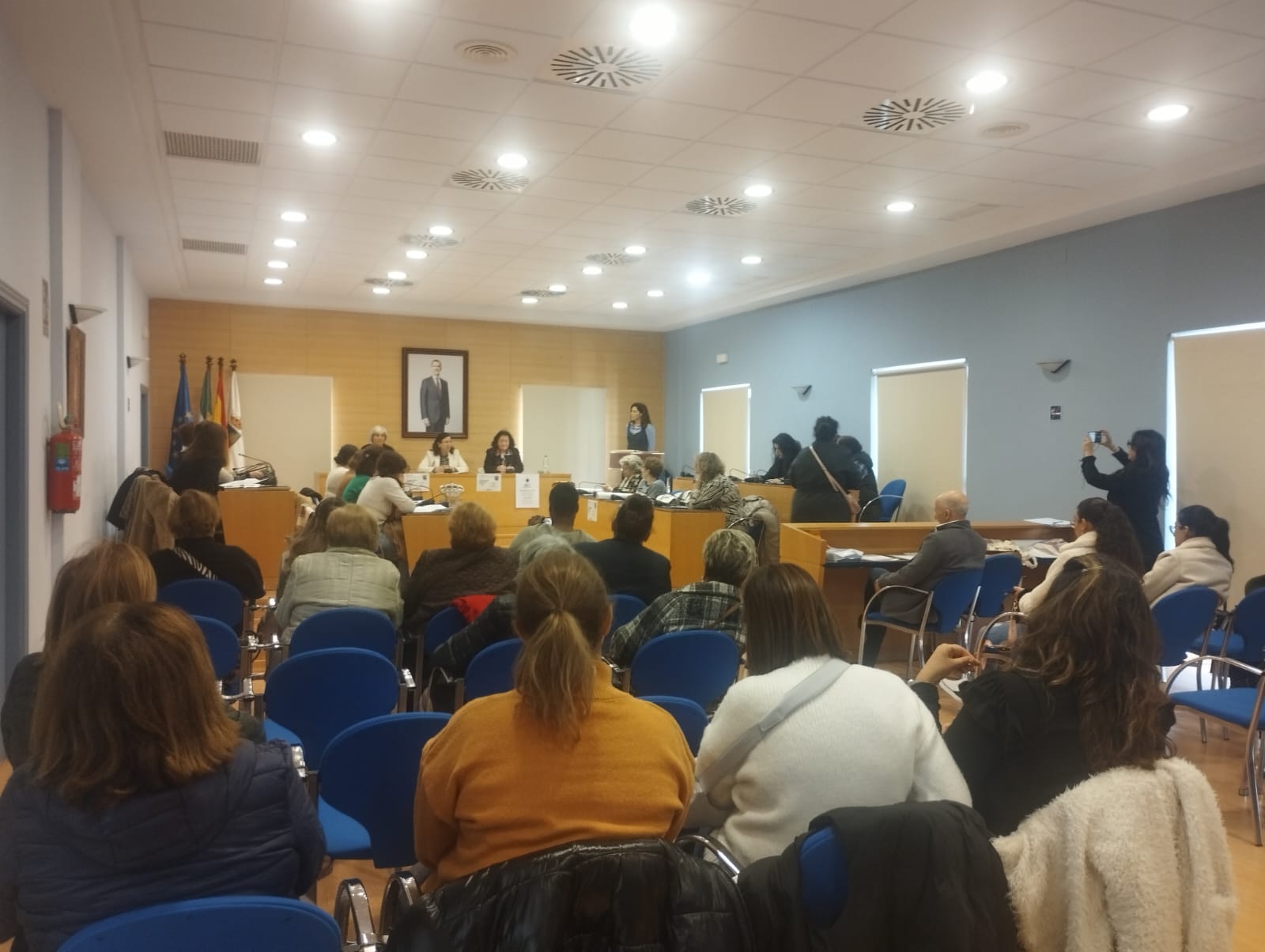 asamblea de mujeres todas