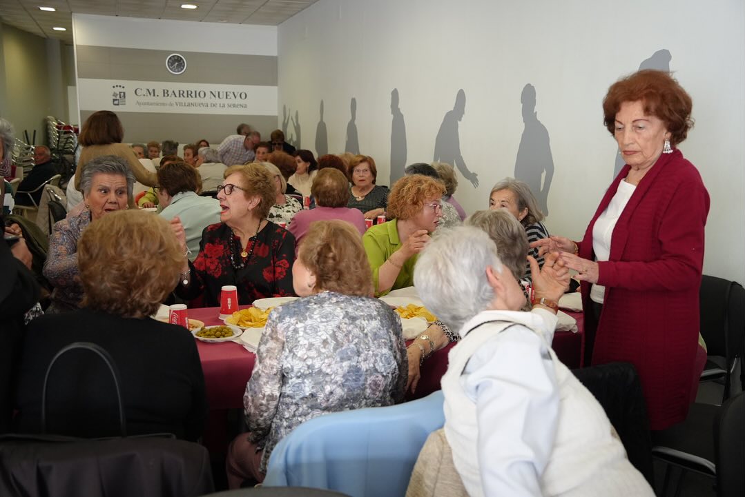 centro de mayores barrio nuevo mujeres2