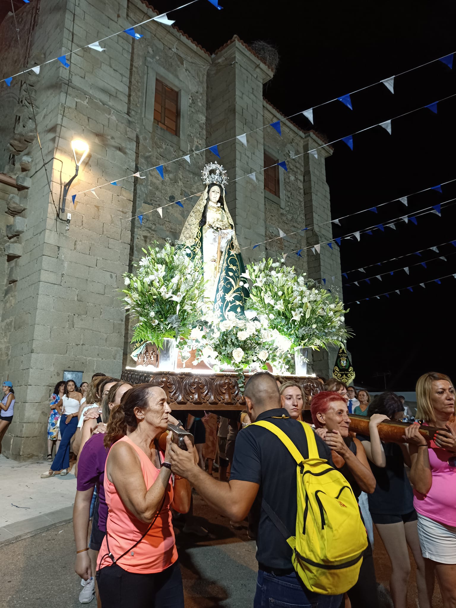 piedad coronada