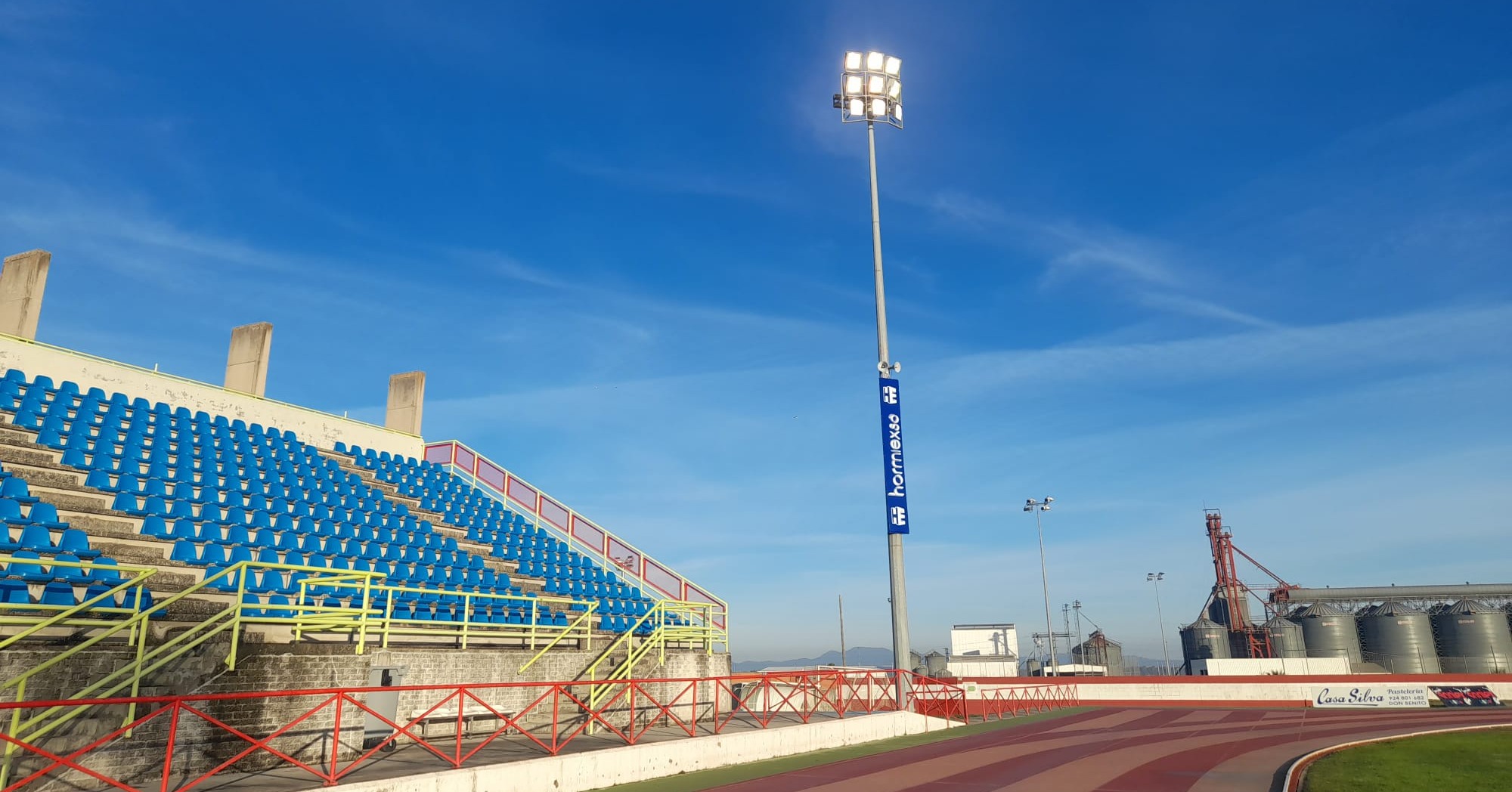 luces campo de futbol db