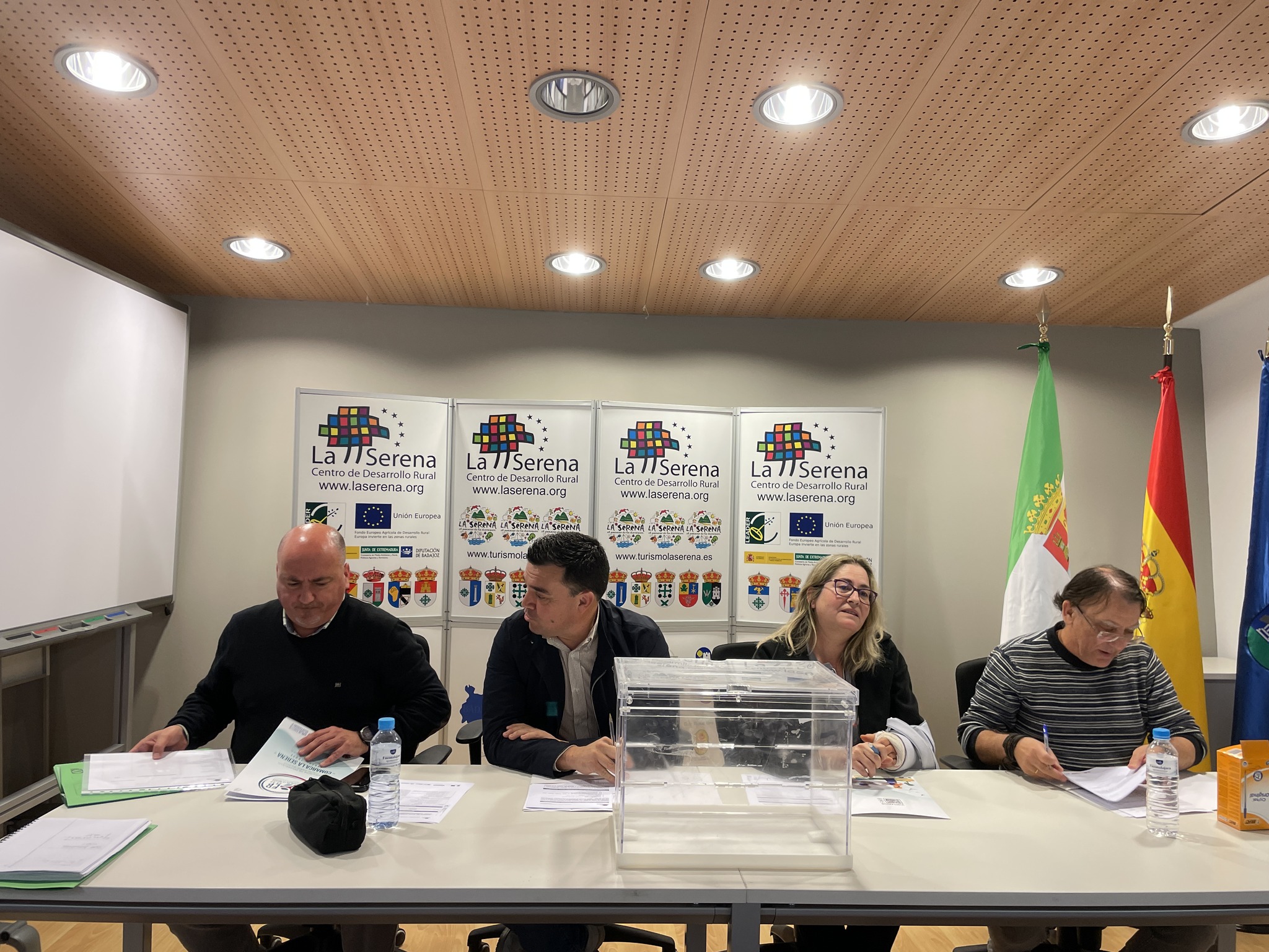 renovacion cargos CEDER votacionn