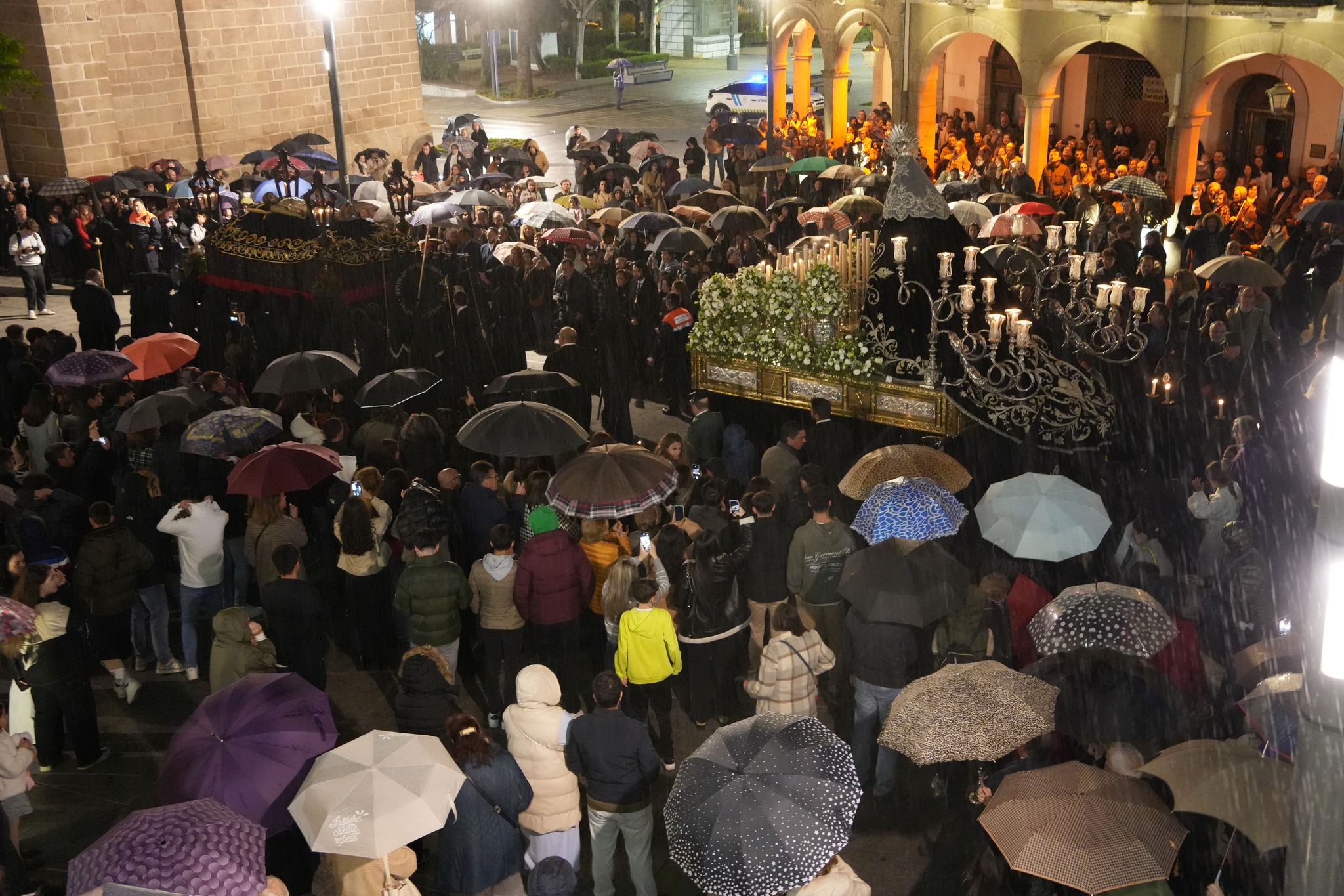 viernes santo virgen vva y gente