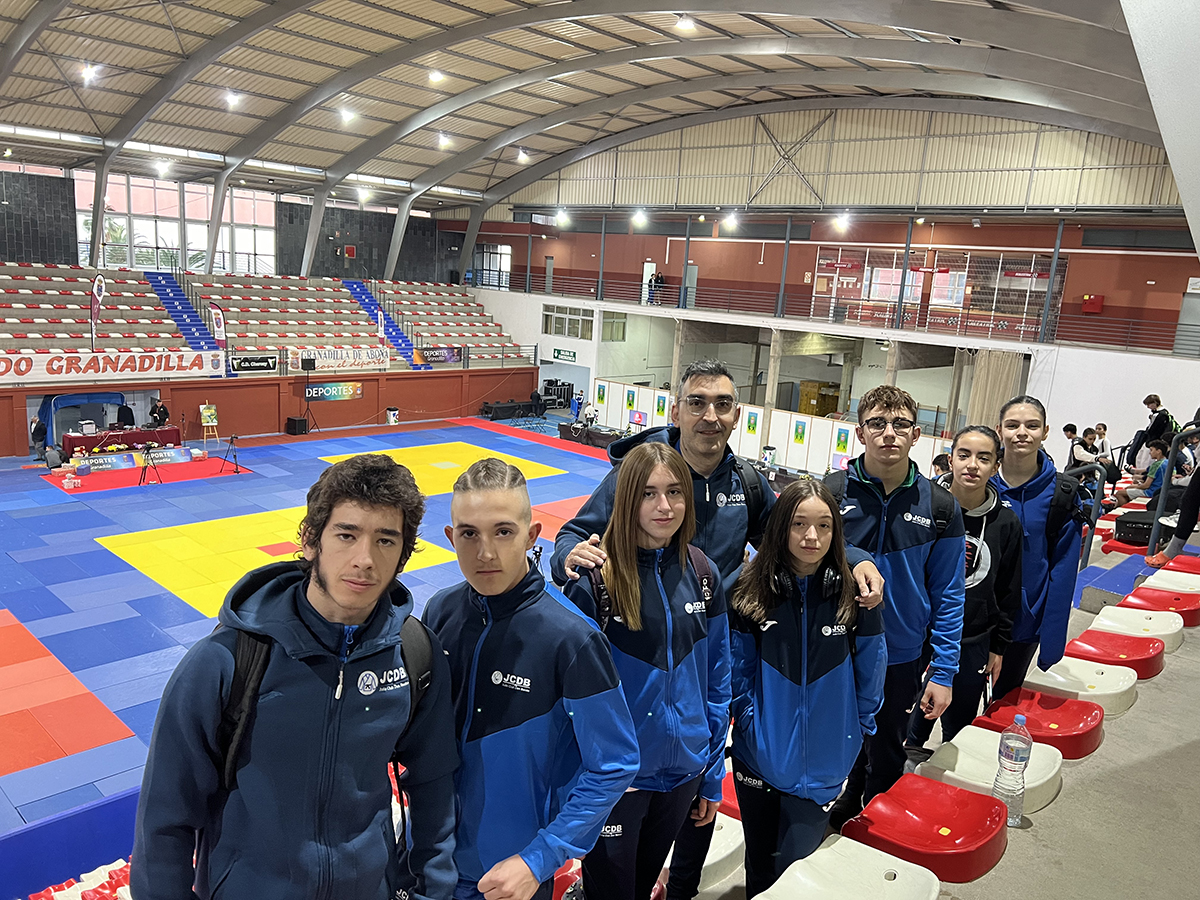bronces equipo judo