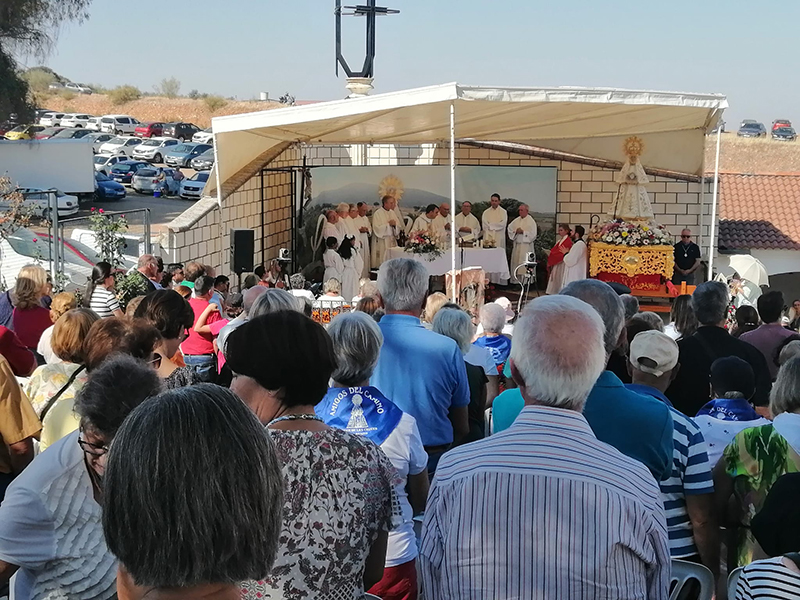 virgen sacerdotes misa erimta