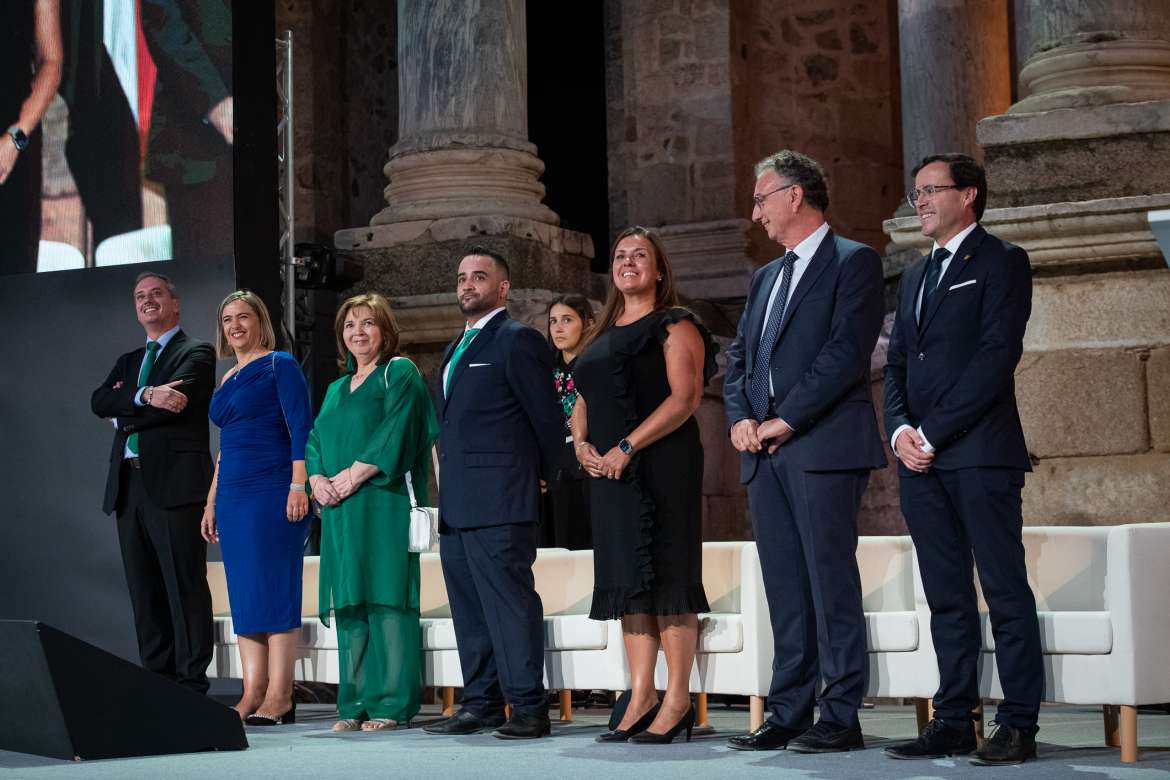 medalla extremadura para Don Benito y Villanueva