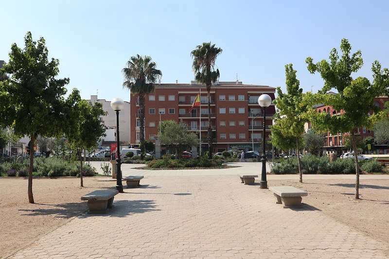 bancos parque tierno galván