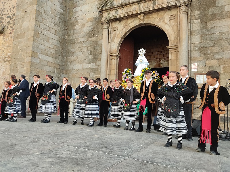ofrenda virgen de las cruces