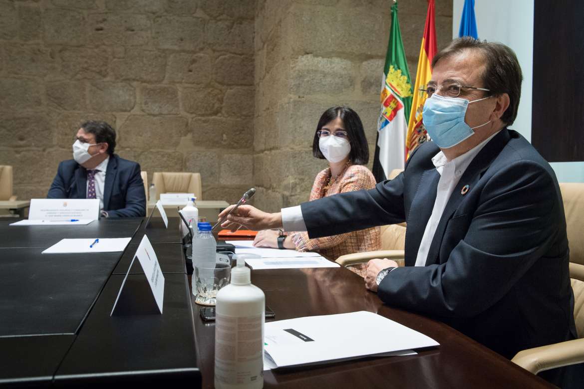 vara y ministra de sanidad