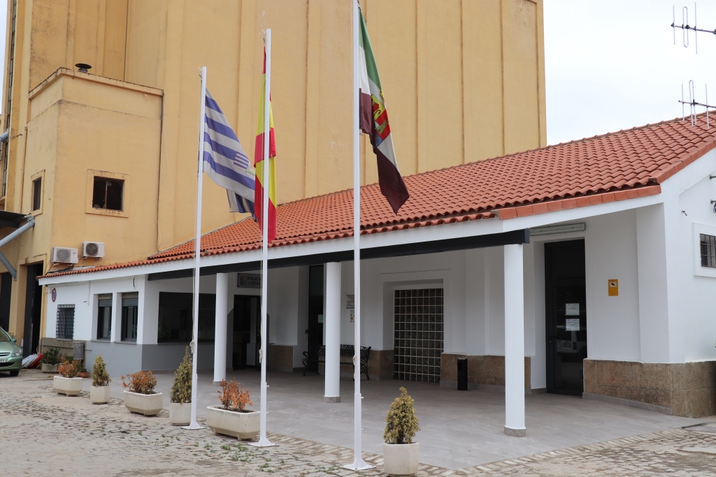 policia local villanueva de la serena