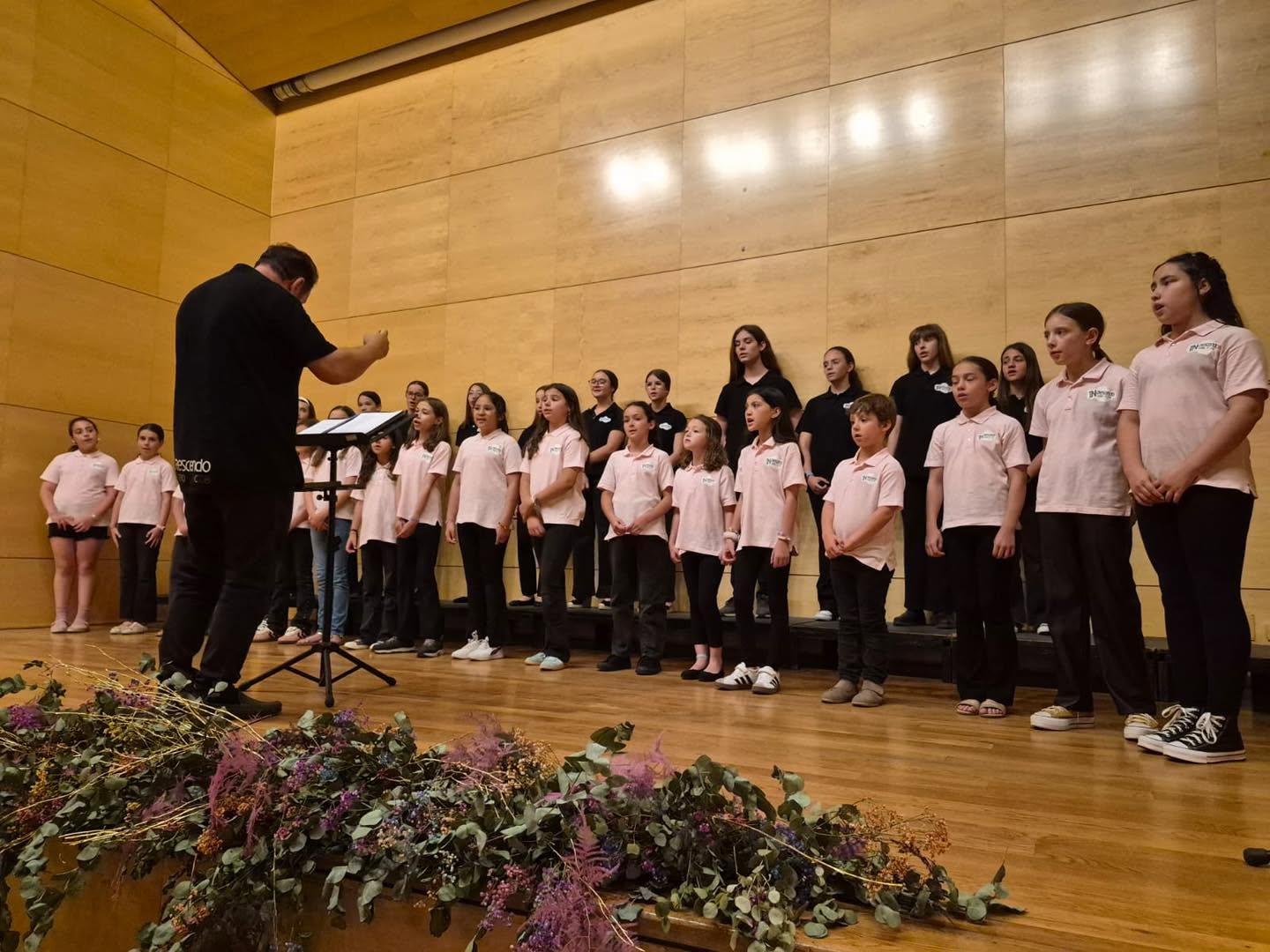 coro in crescendo