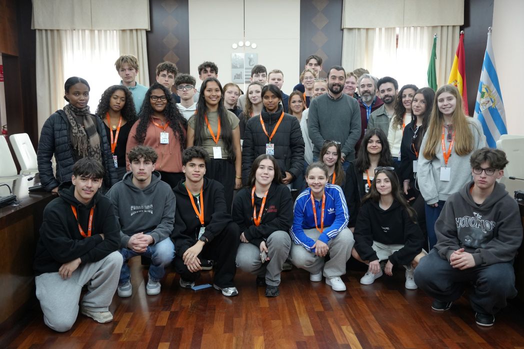 alumnos visitan ayuntamiento villanueva