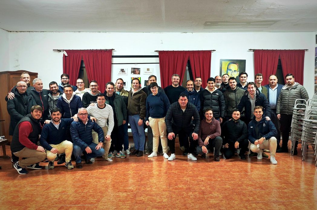 costaleros María Santísima de los Dolores