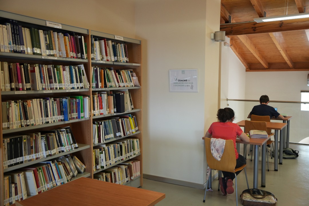 biblioteca villanueva