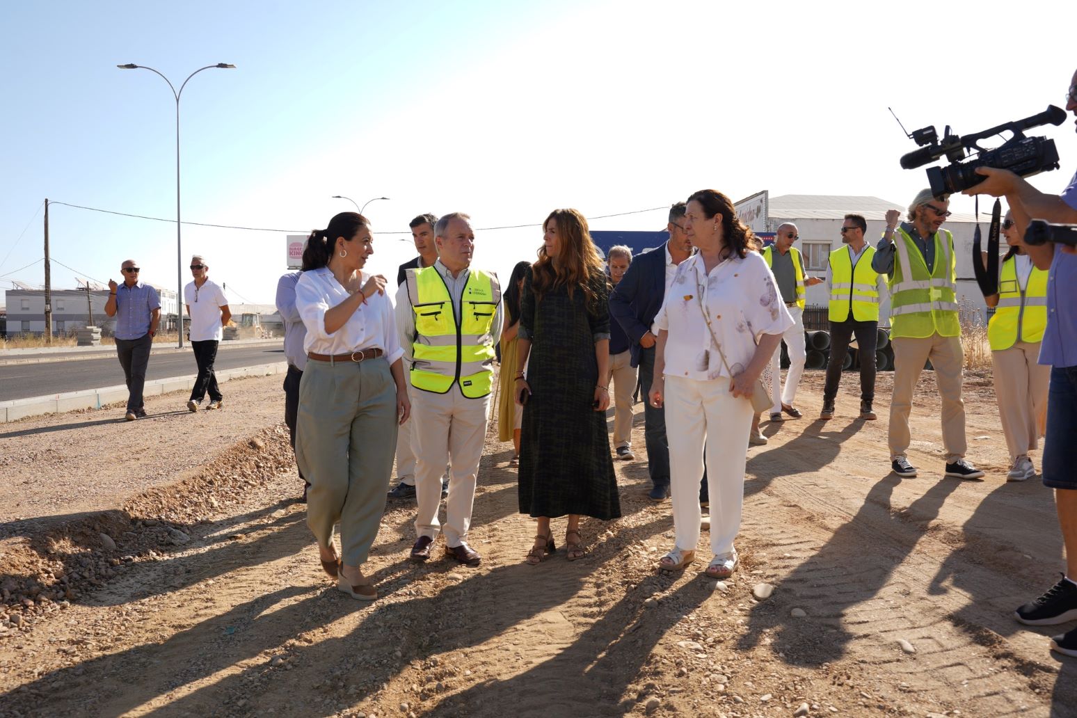 consejero martin en visita a obras carril bici