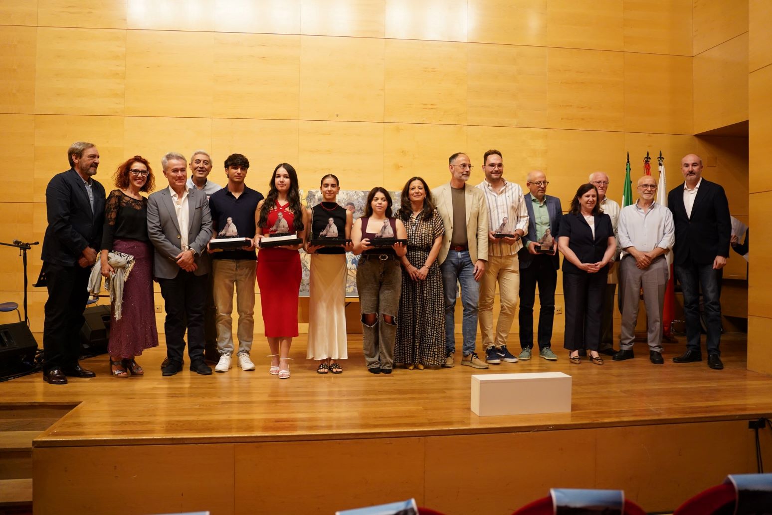 premio juan aparicio