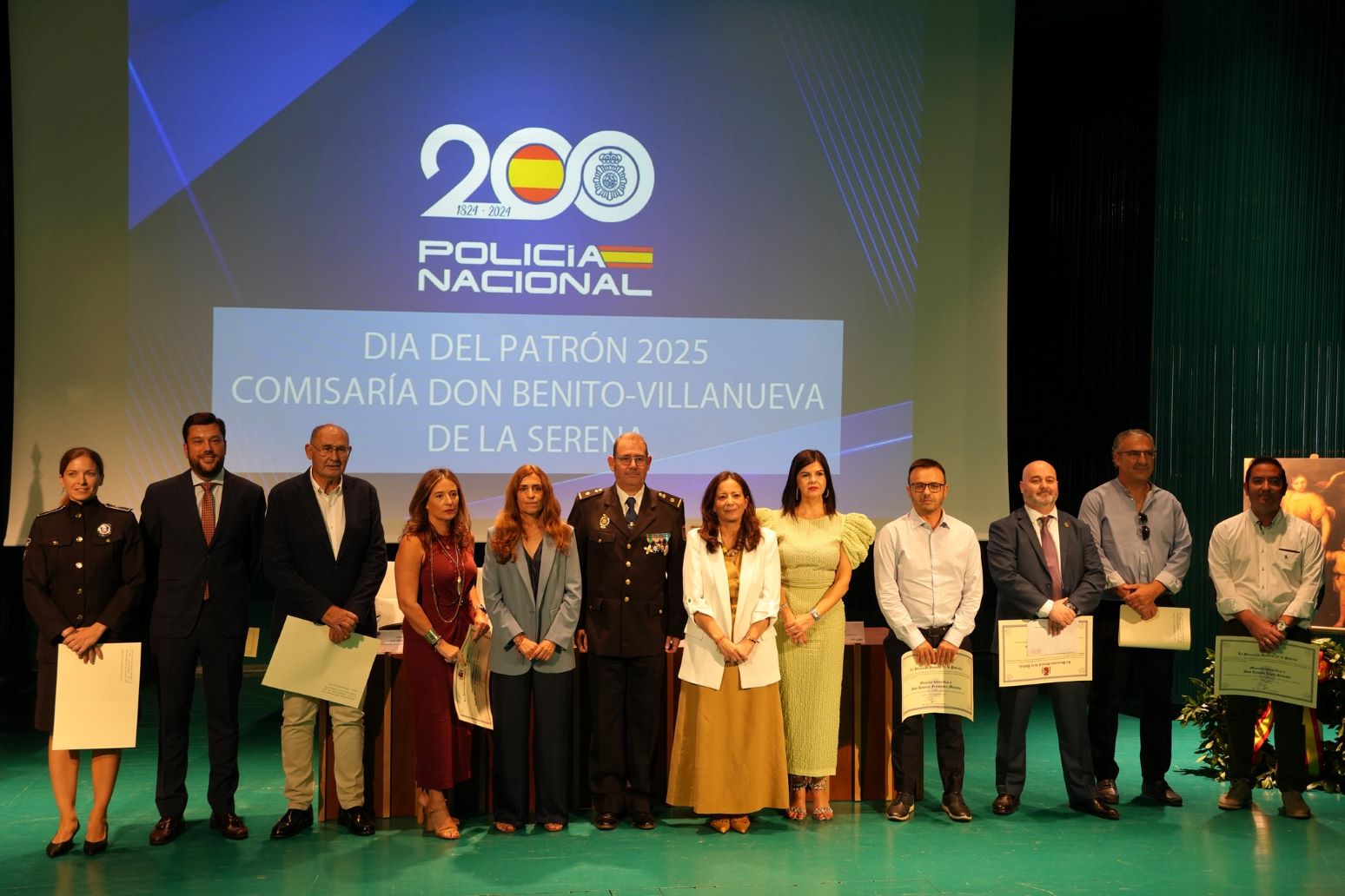 policia nacional patrón
