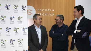 Organización de los premios junto al director de FEVAL
