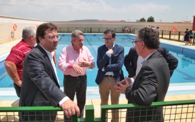 piscina ruecas