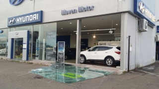 luna destrozada en Don Benito