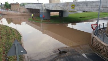 tormenta en el paso a nivel de Villanueva