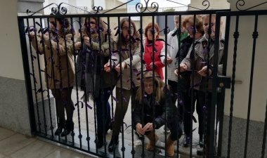 lazos contra la violencia de género en La Coronada