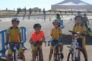 ciclistas de la peña Guadiana