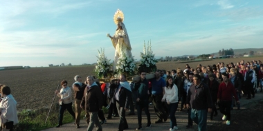 salida de la Virgen de la Aurora de su ermita
