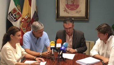 reunión del ayuntamiento con Cáritas