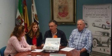 presentación de la concentración de vehículos clásicos