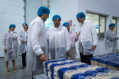 visita de Vara a arroces Pons en Don Benito