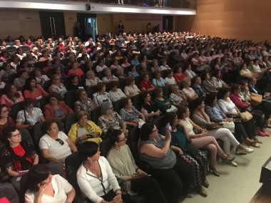 mujeres en Feval