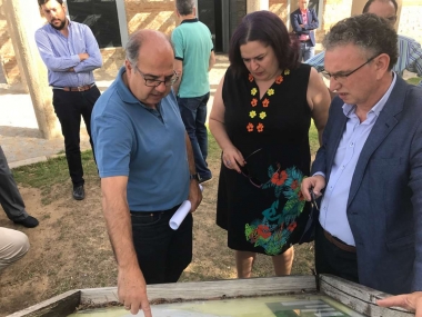 visita de la consejera Begoña García a Don Benito