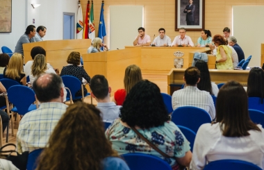 reunión empleo social