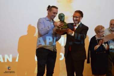 jesús martín recibiendo el premio Juan Aparicio 2018