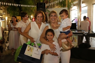 fiesta en blanco