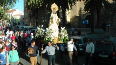 la Virgen de la Aurora de regreso a su ermita