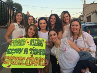 admiradoras de pablo lópez disfrutaban de una despedida de soltera
