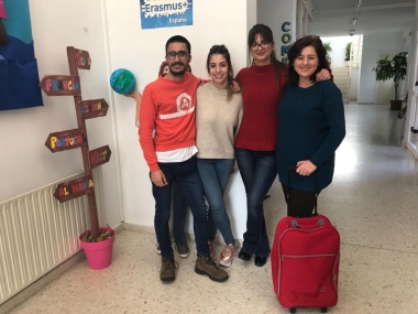 alumnos del pedro de valdivia y su profesora