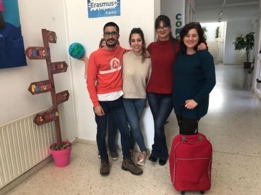 alumnos del pedro de valdivia y su profesora