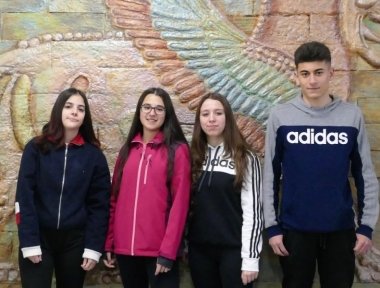 alumnos pedro de valdivia CASH