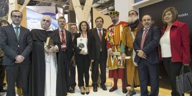Fitur 2016
