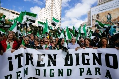 tren digno protesta