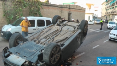 vuelco en calle guadámez de Don Benito