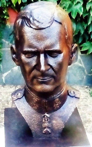 Busto Felipe VI