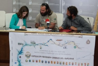 expedicionarios del Guadiana y la concejal María Lozano