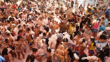 fiesta de la espuma