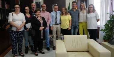 reunión del colectivo folklórico con el alcalde de Villanueva