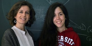 Alicia Pérez y su profesora